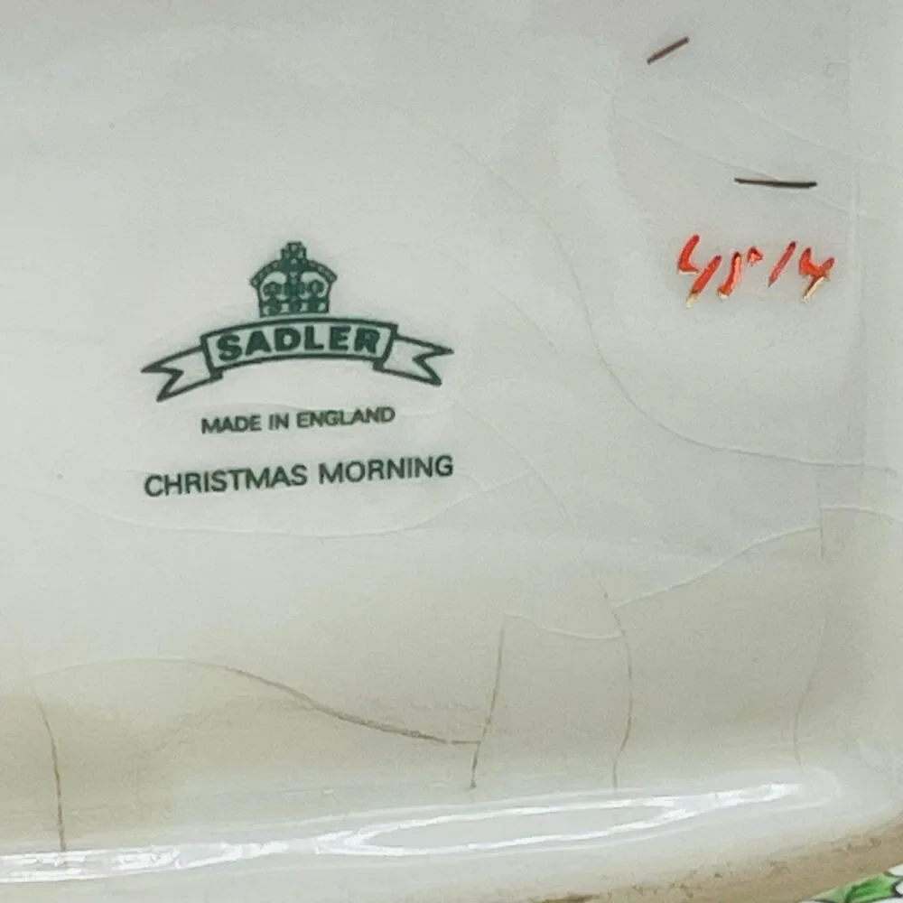 Vtg James Sadler Teapot Victorian Christmas Morning & Happy New Year England '92